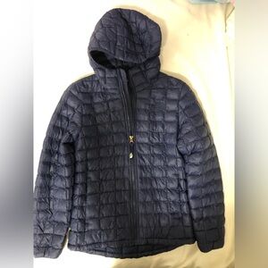 The North face. Thermoball. For girls. Used. Good condition.